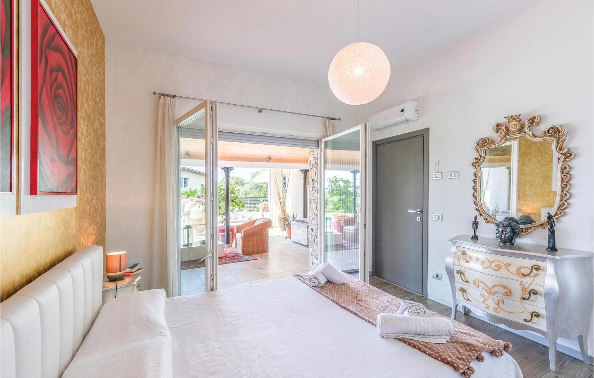 3 Bedroom Nice Home In Lazise Vr Exterior foto