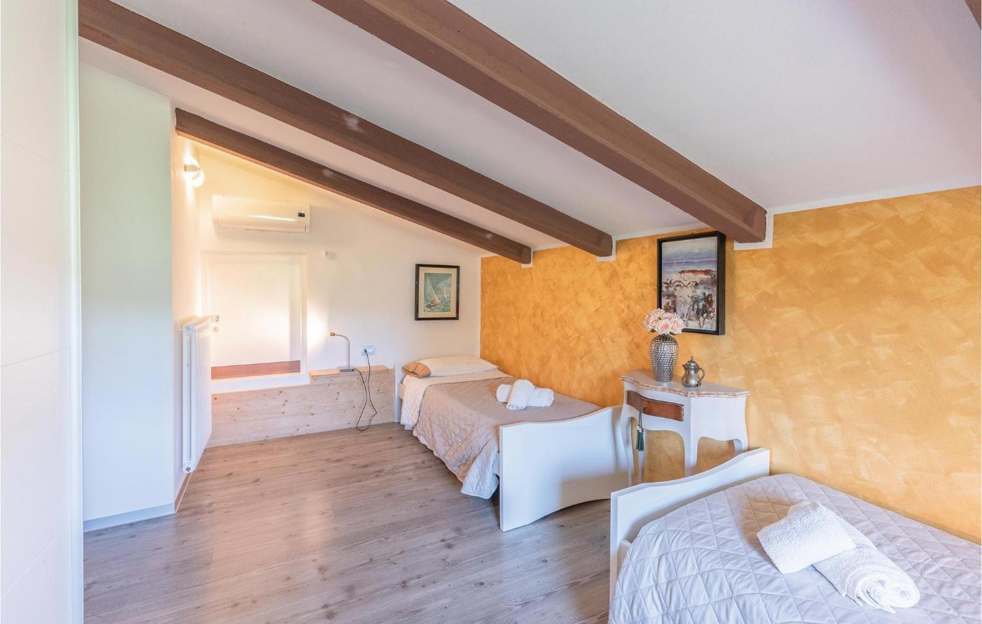 3 Bedroom Nice Home In Lazise Vr Exterior foto
